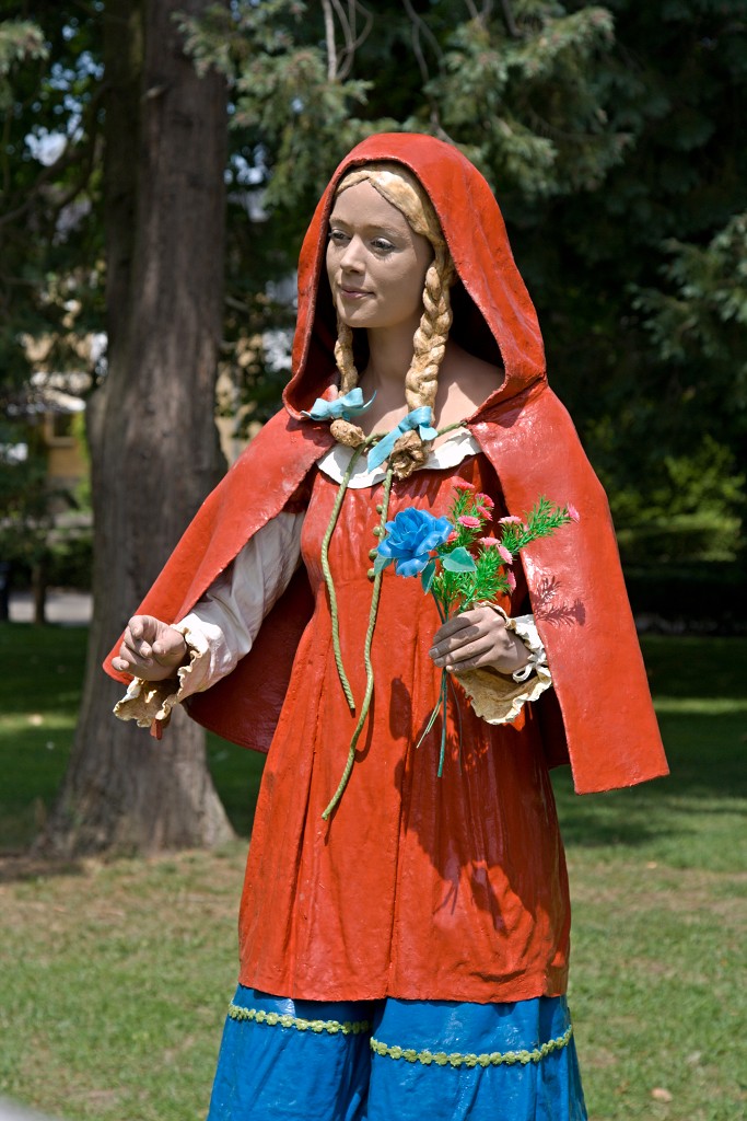 valkenburg living statue levend standbeeld evenement event festival festiviteit kunst art straatkunst streetart artiest beeld beeldhouwwerk